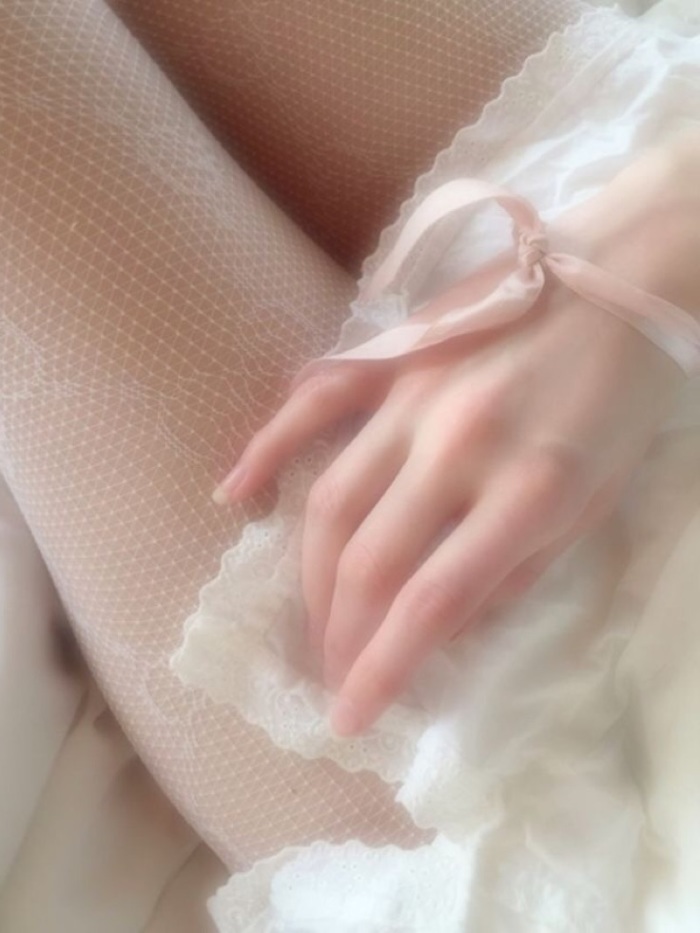 story-img