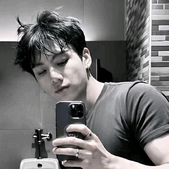 profile-image