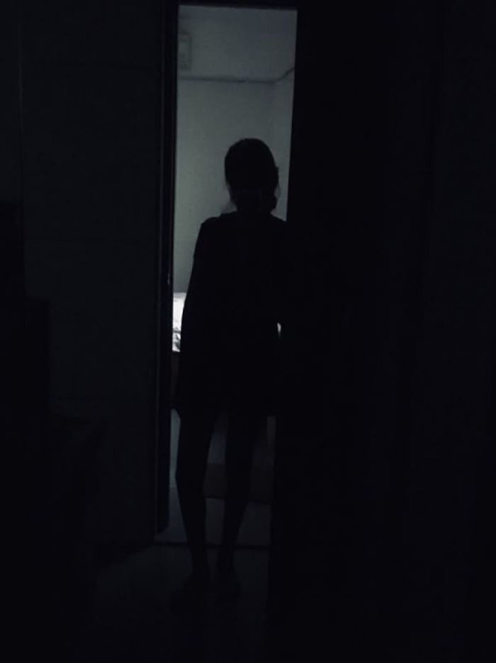story-img