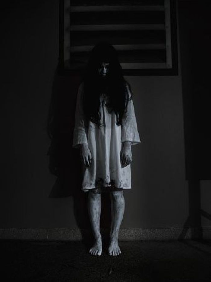 story-img