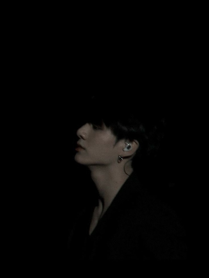 story-img