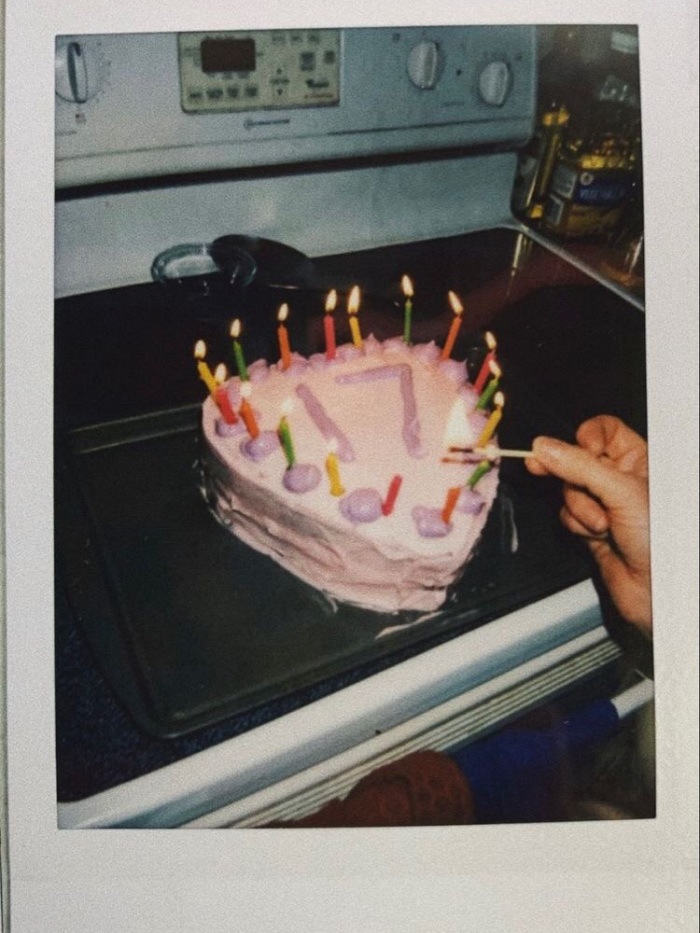 story-img