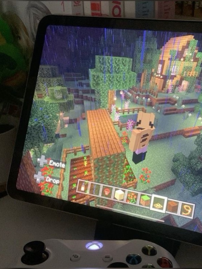 story-img
