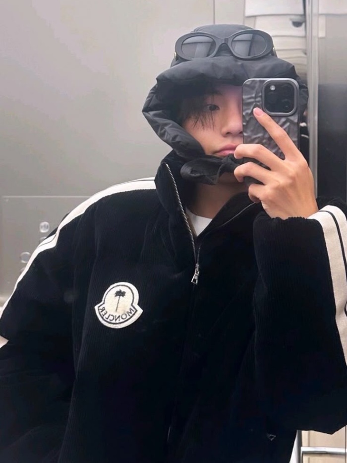 story-img