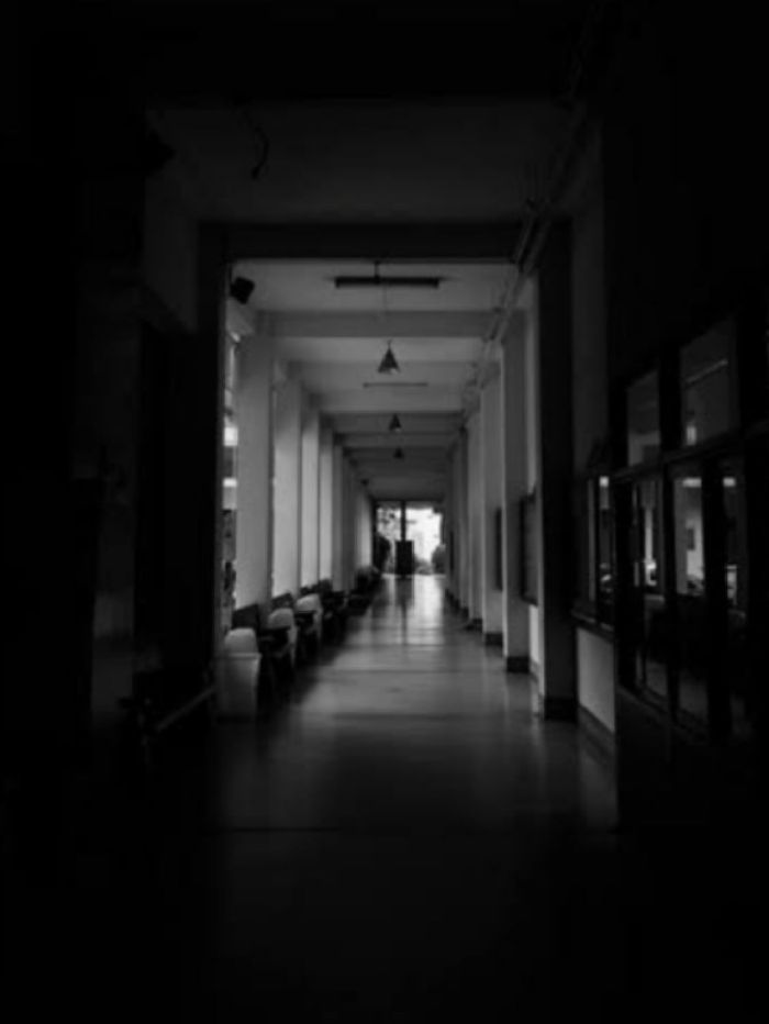 story-img