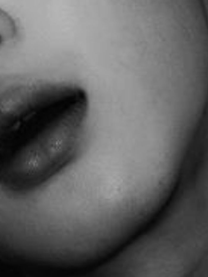 story-img