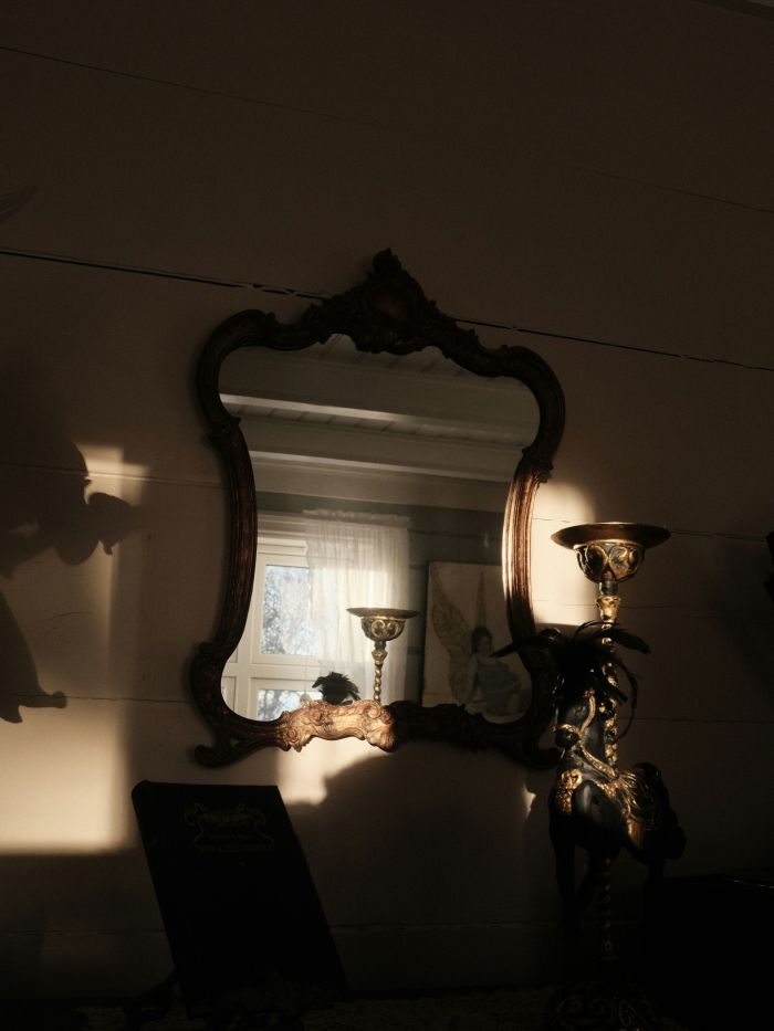 story-img