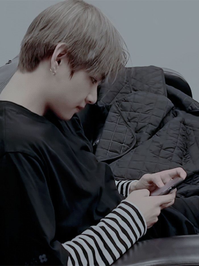 story-img