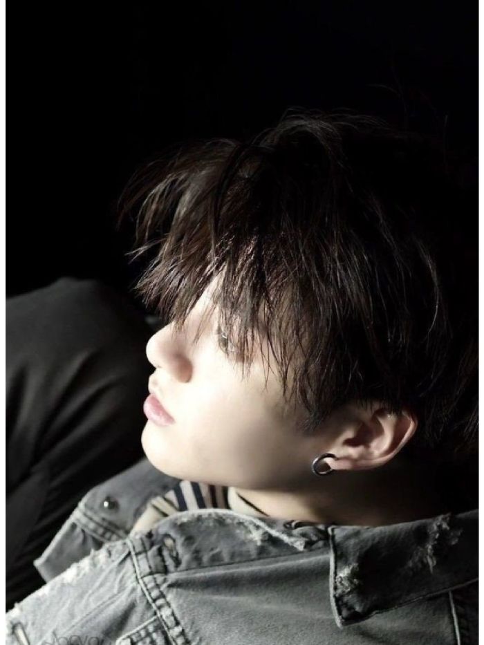 story-img