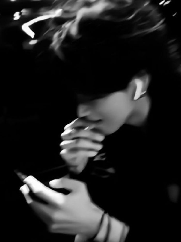 story-img