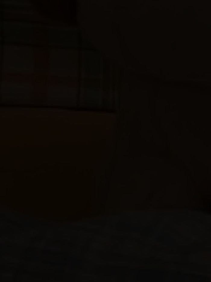 story-img