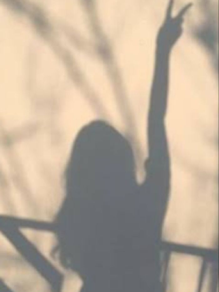 story-img