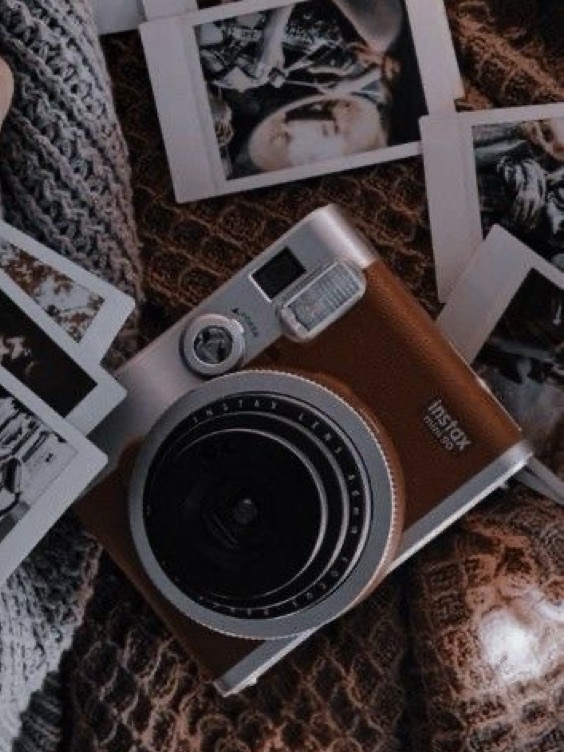 story-img