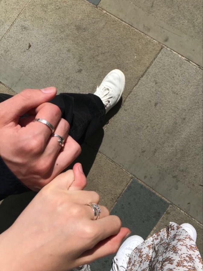 story-img
