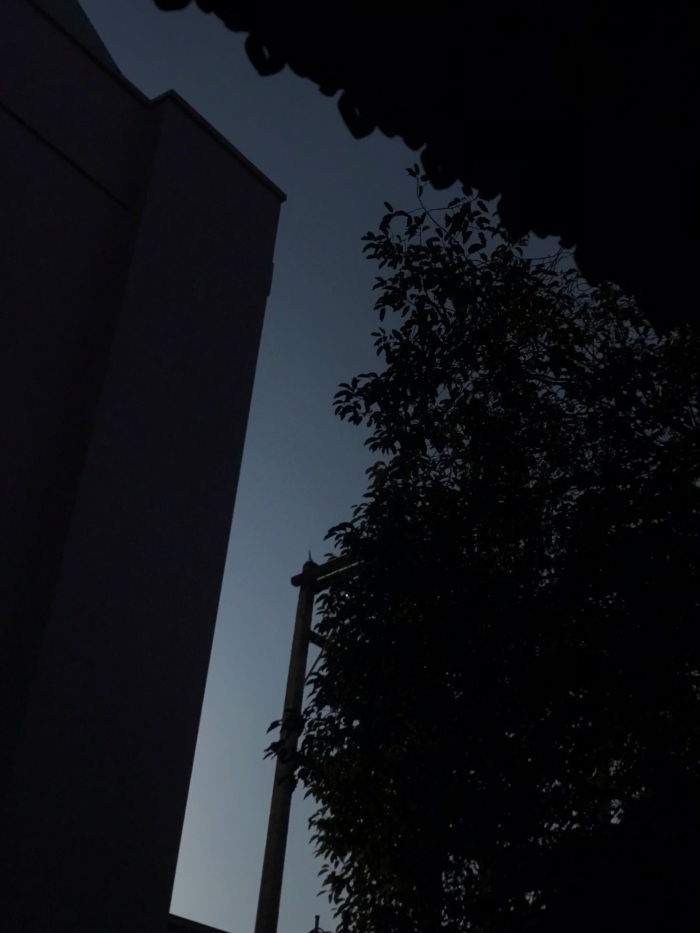 story-img