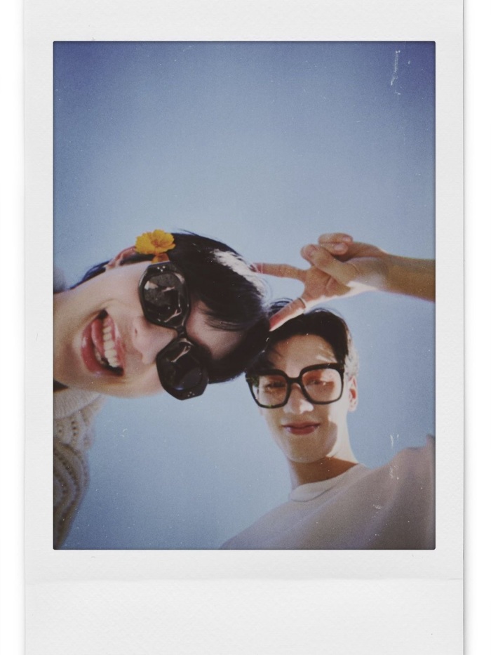 story-img
