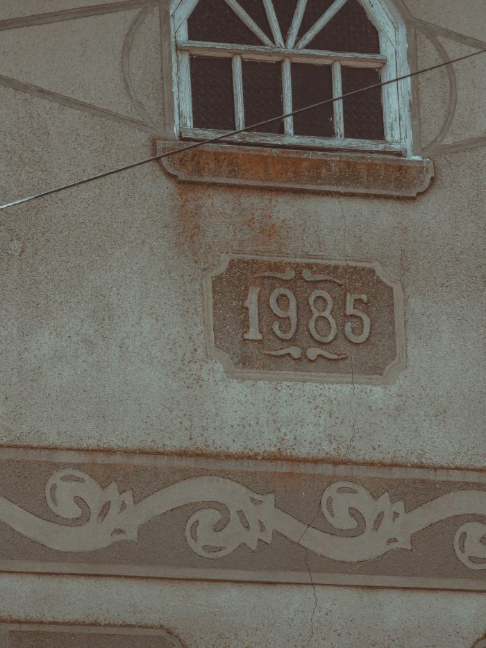 story-img