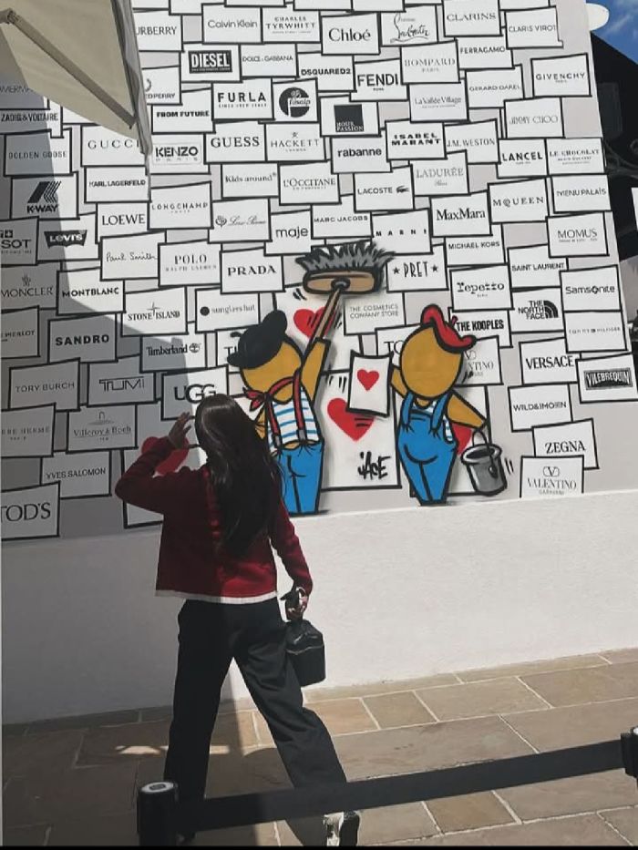 story-img