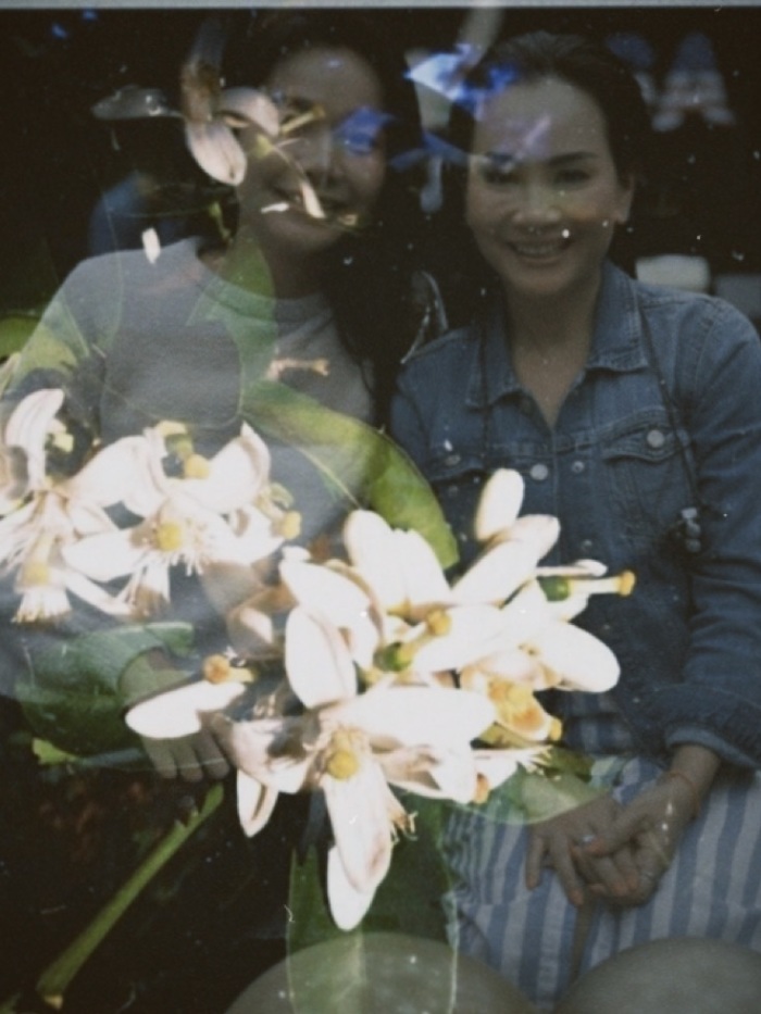 story-img