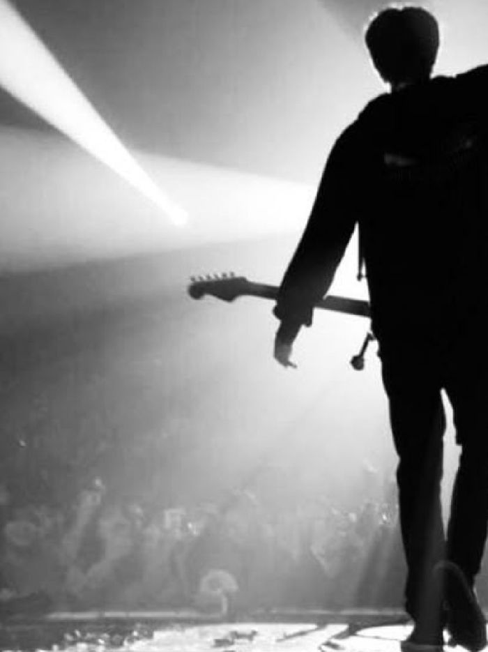 story-img