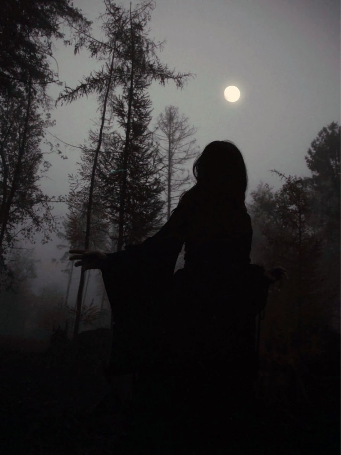 story-img