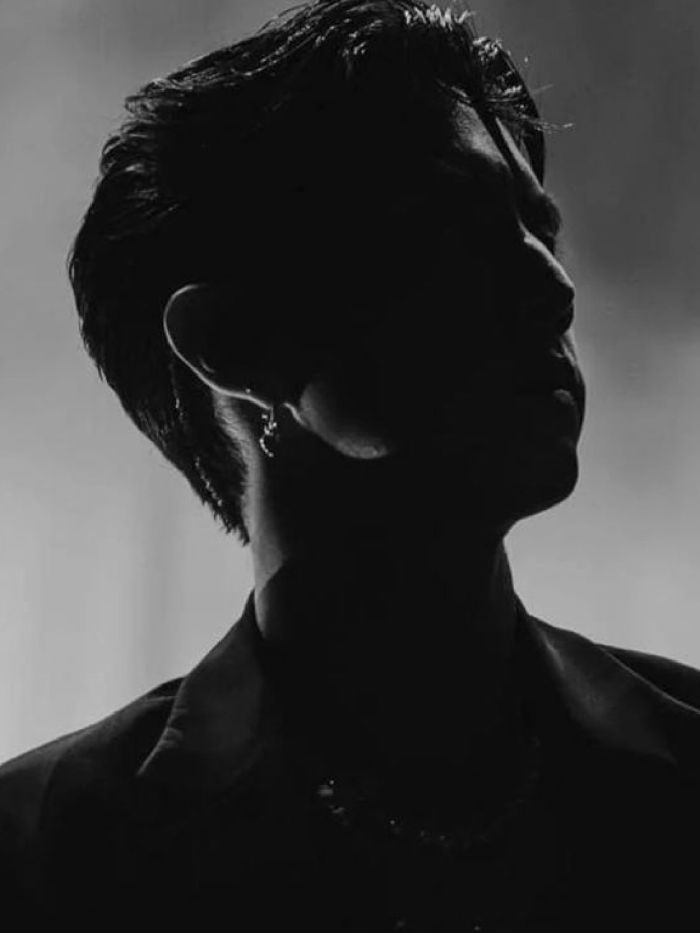 story-img
