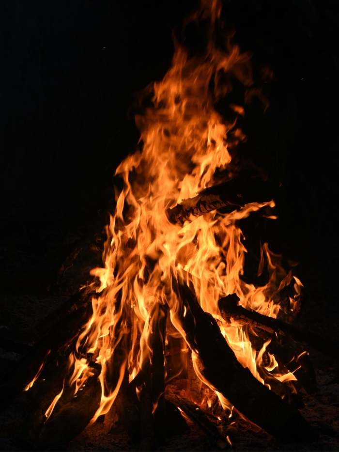 story-img