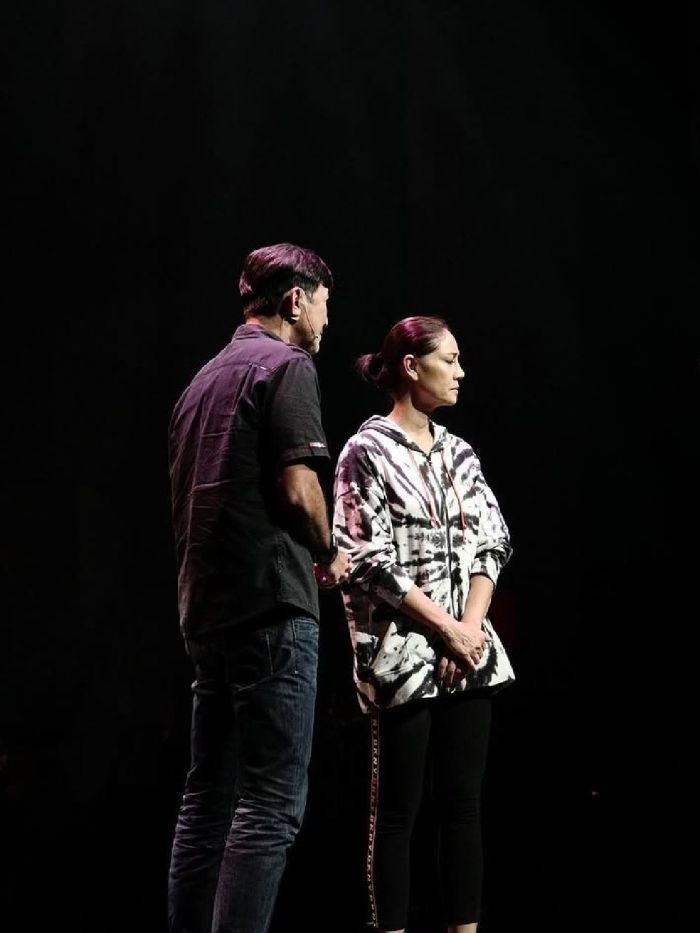 story-img