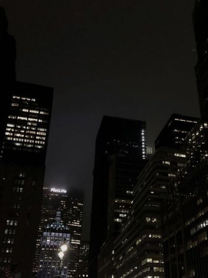 story-img