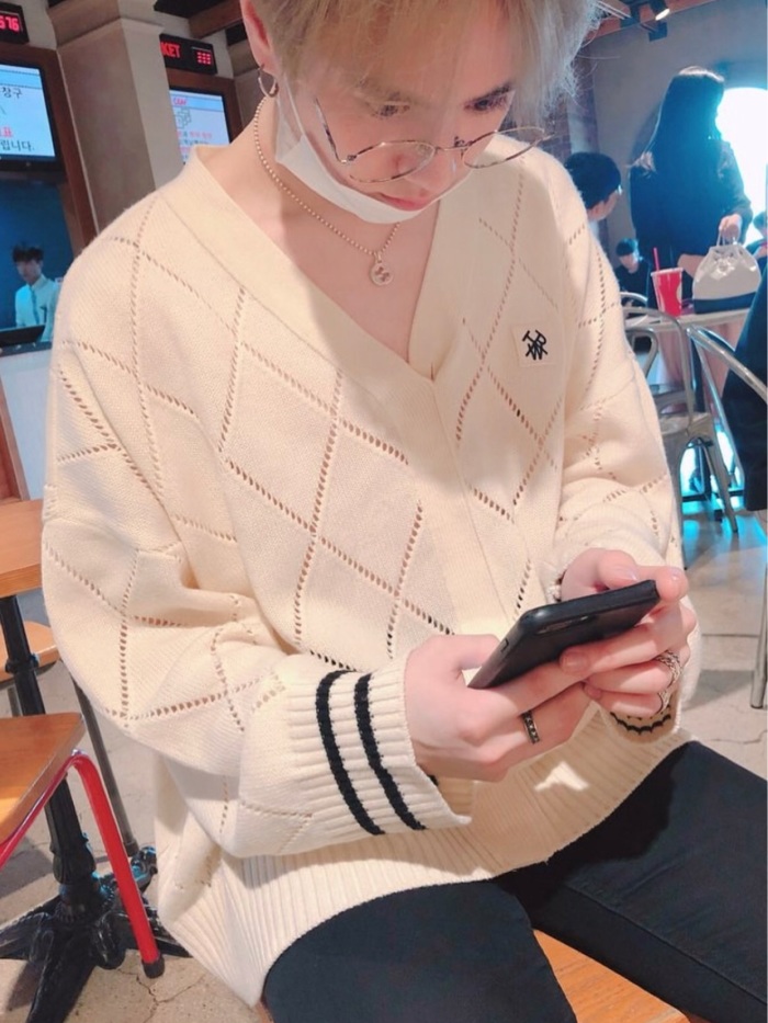 story-img