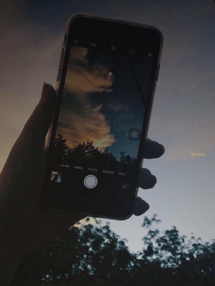 story-img