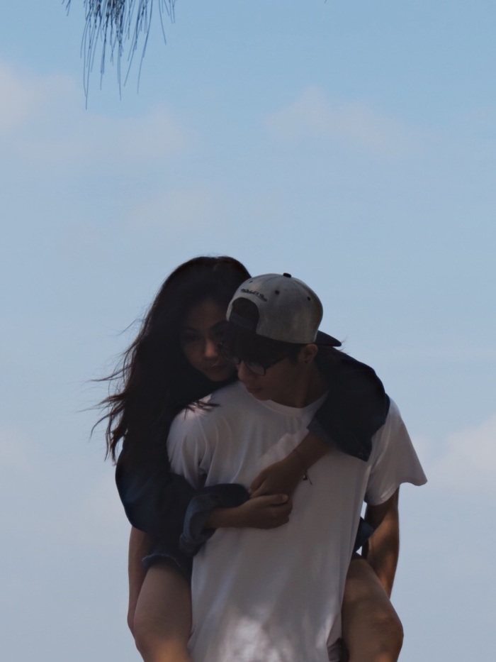 story-img