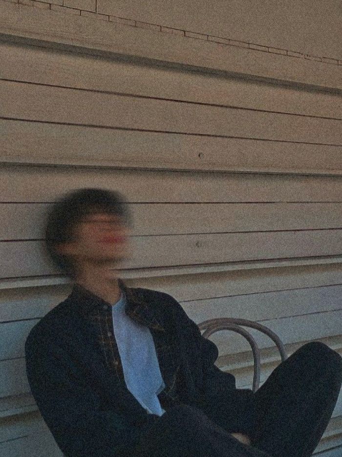 story-img