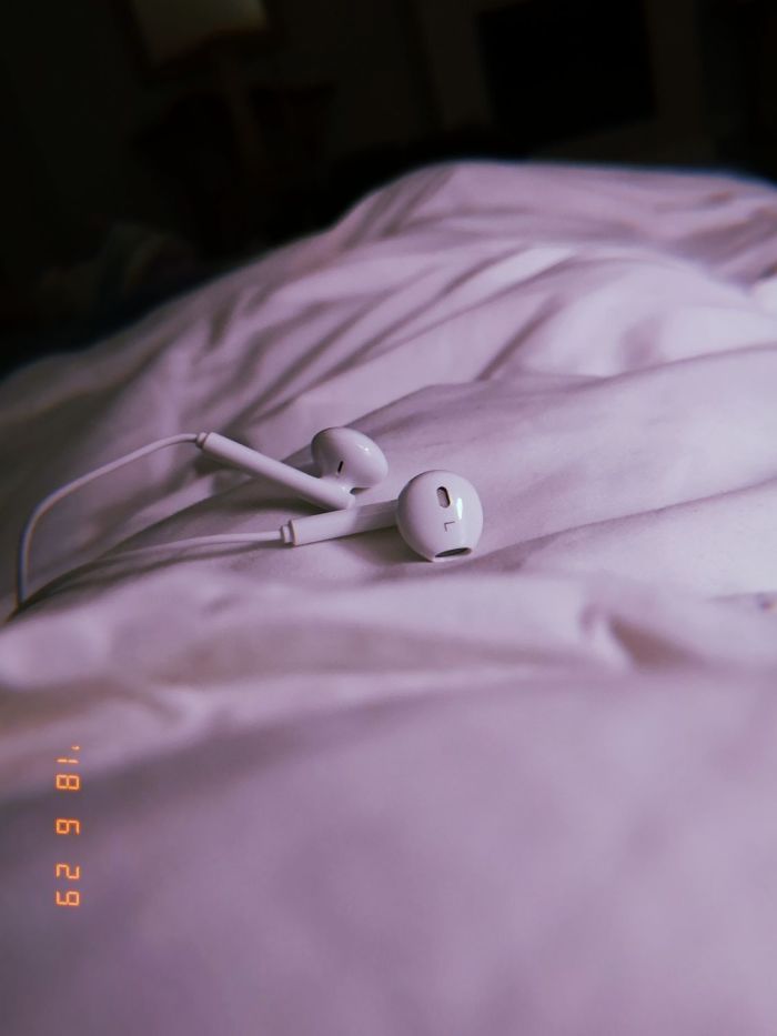 story-img