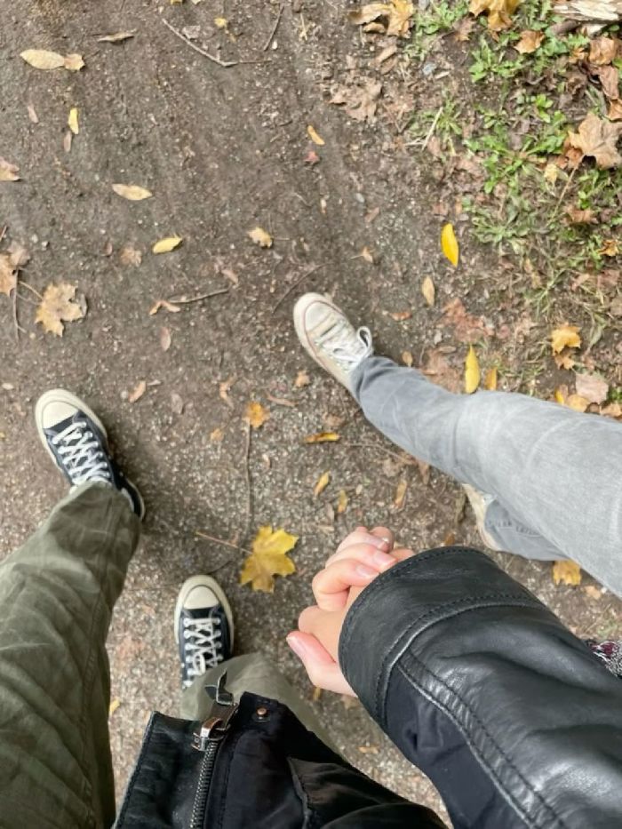 story-img